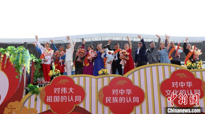 昌吉州中小学生田径运动会盛大开幕 文体表演展