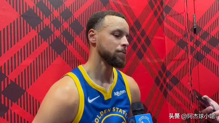 库里巅峰期被耽误 勇士管理层决策引争议
