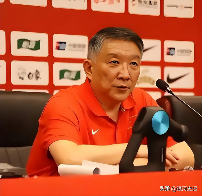 中国女篮三核心同日传来备战信号